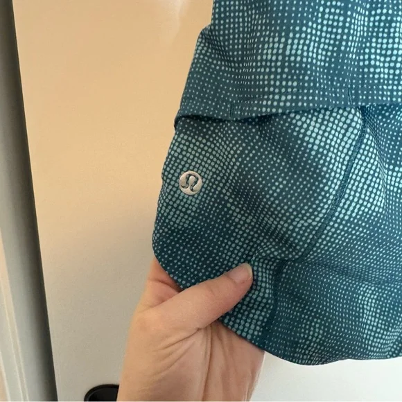 Lululemon Speed Up Short 2.5" Illusion Tidal Teal Bermuda Teal Size 6 - Picture 4 of 5